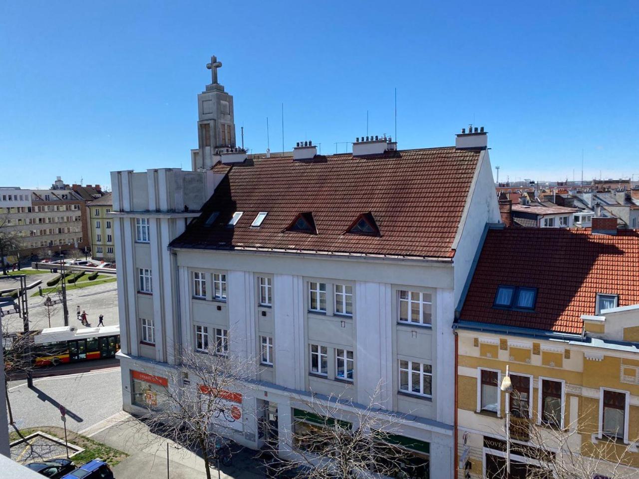 Perla Hradce 301 Apartment Hradec Kralove Exterior photo