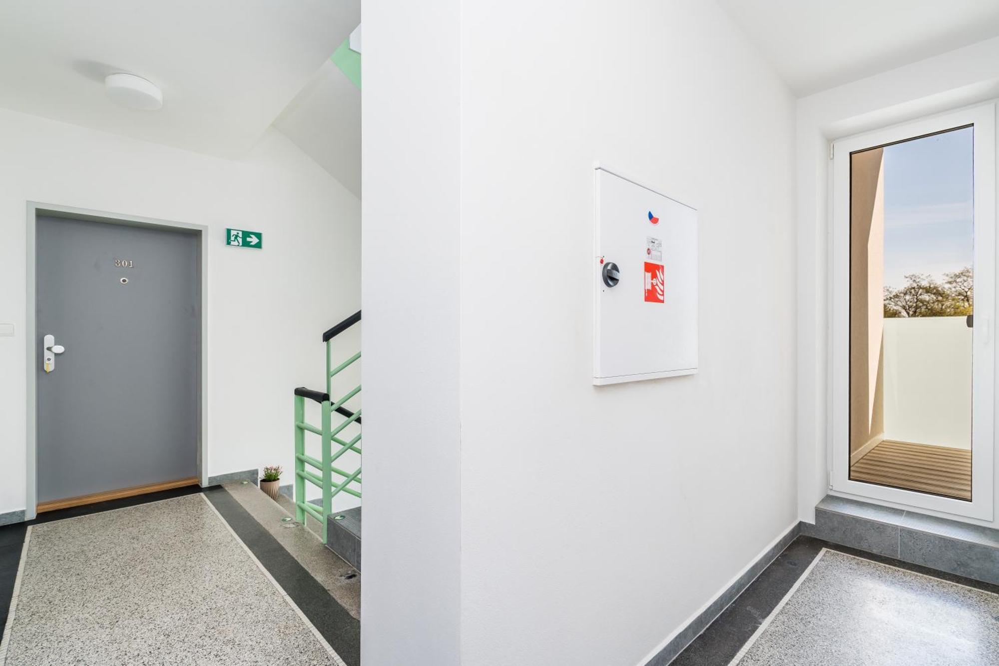Perla Hradce 301 Apartment Hradec Kralove Exterior photo